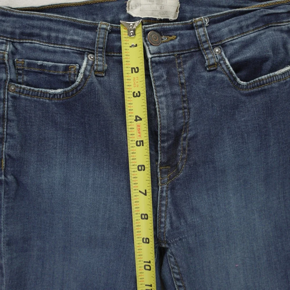 Free People Distressed Skinny Jeans Blue Medium Wash Knee Rip Raw Hem Size 27‎